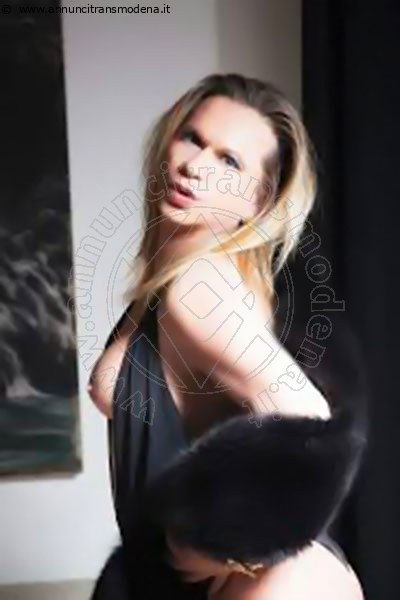 Foto Melissa Versace Annunci Sexy Transescort Terni