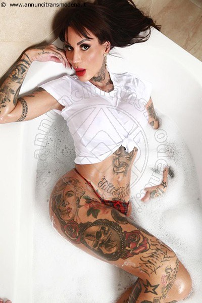 Foto Alessandra Nogueira Diva Porno  Annunci Sexy Transescort Milano