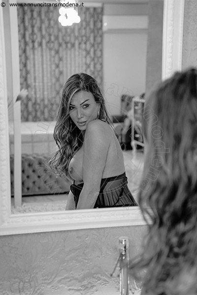 Foto Amanda Lollobrigida  Annunci Sexy Transescort Cassino
