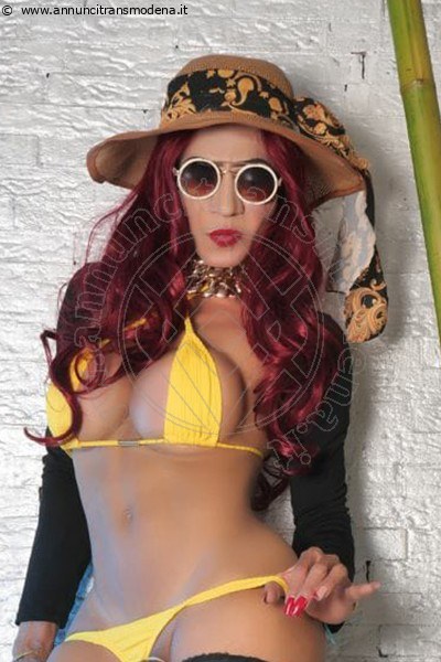 Foto Amora  Annunci Sexy Transescort Aosta