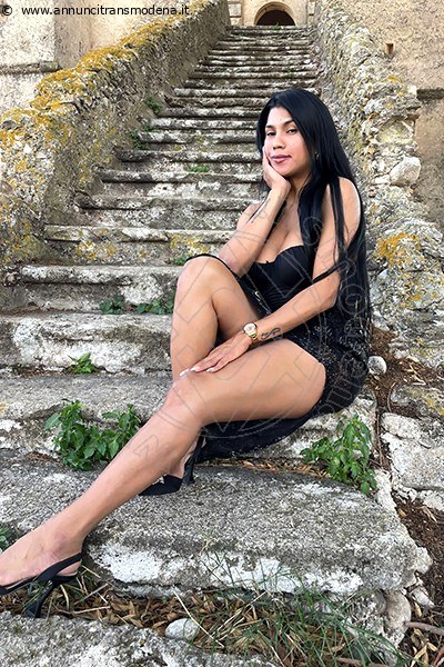 Foto Delizia Malizia  Annunci Sexy Trans Taranto