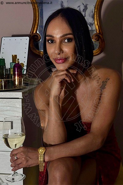 Foto Ella Ricci  Annunci Sexy Transescort Bologna