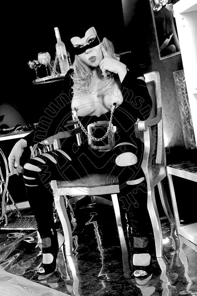 Foto Lady Ale Cavallona  Annunci Sexy Mistresstrans Legnano