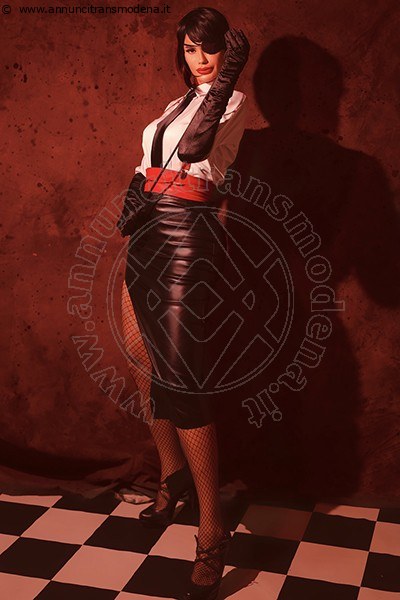 Foto Lizz Superdom  Annunci Sexy Mistresstrans Verona