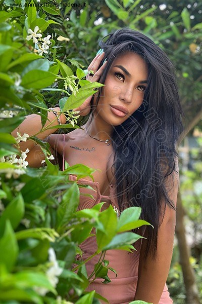 Foto Mandy Asiatica  Annunci Sexy Transescort Napoli