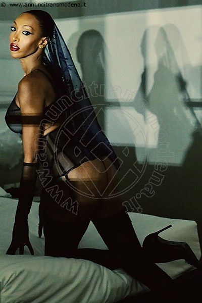 Foto Naomi Closed  Annunci Sexy Trans Napoli