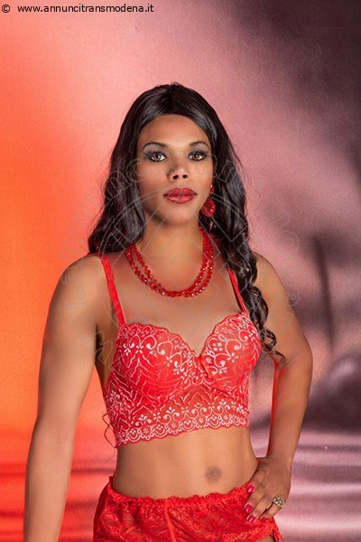 Foto Naomi Fire  Annunci Sexy Trans Isernia