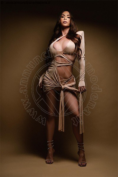 Foto Petra  Annunci Sexy Transescort Torino
